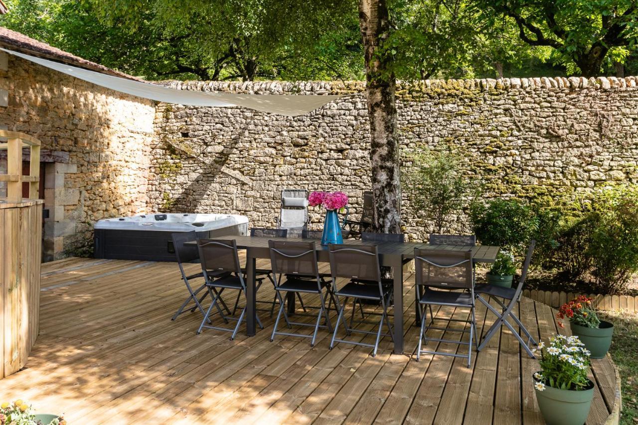 Wonderful House In Sarlat Center With Heated Pool & Jaccuzi Villa ภายนอก รูปภาพ